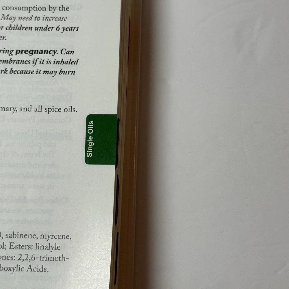 Quick Reference Guide for Essential‎ Oils 2013 - Spiral-bound - GOOD